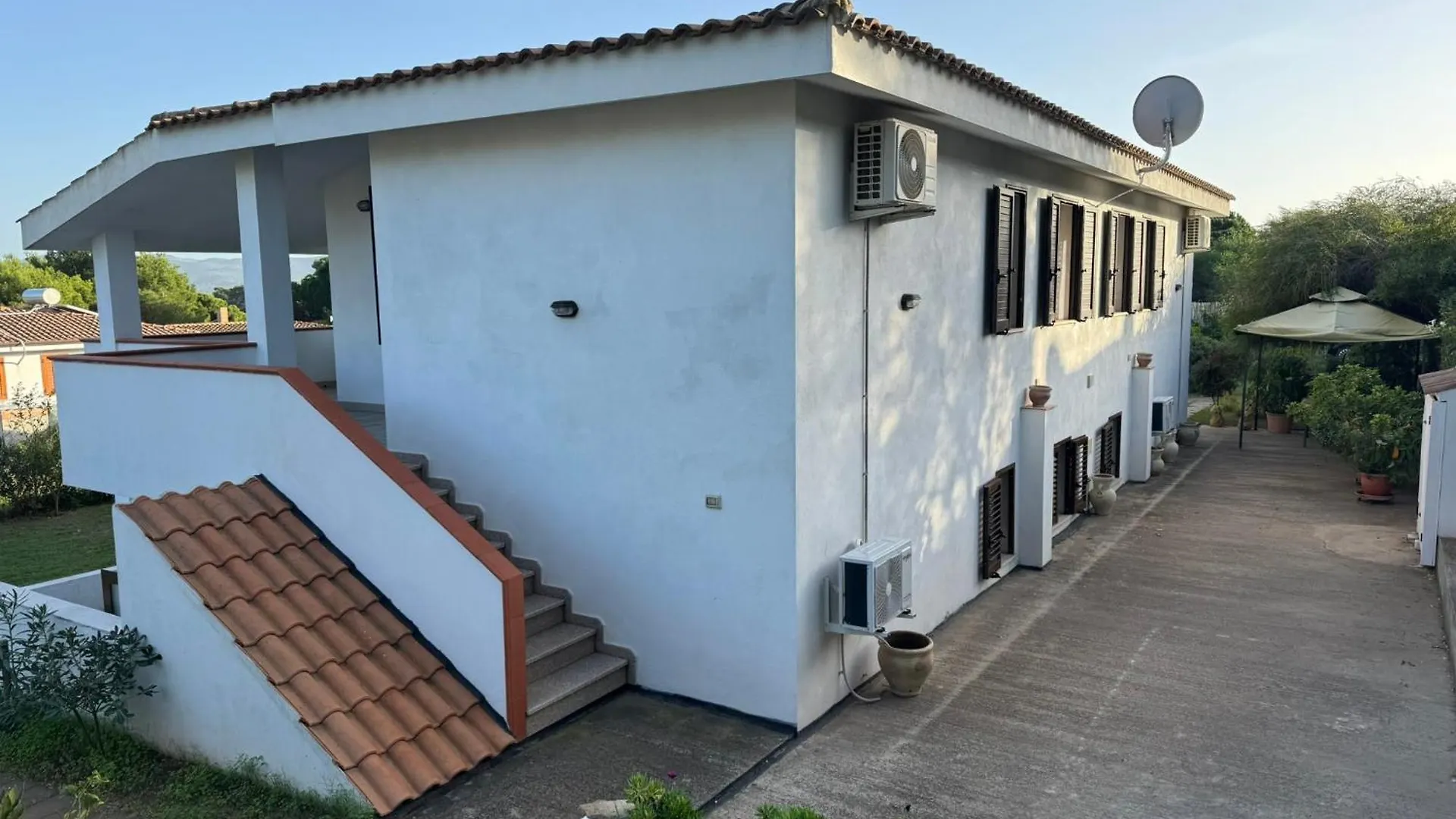 Casa Vacanze Porto Pino 0*,  Italia